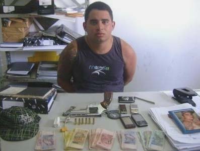 Suposto chefe do tráfico é preso armado em Major Izidoro
