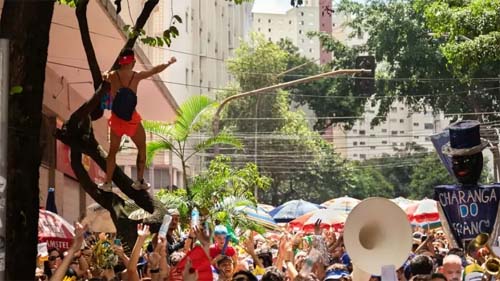 Carnaval: Políticos querem transporte 24h e passe livre em SP, RJ e Olinda