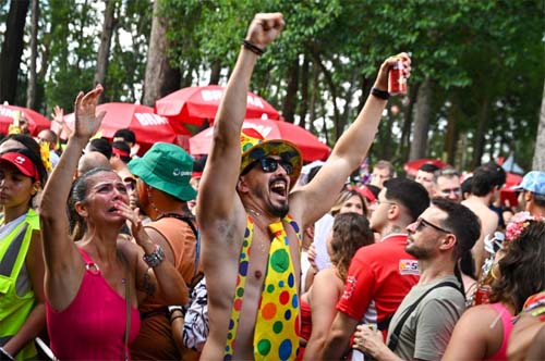 Carnaval e ansiedade: a euforia que pode disfarçar a solidão