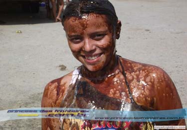 Bloco Arroxe Me arrasta multidão em São José da Laje