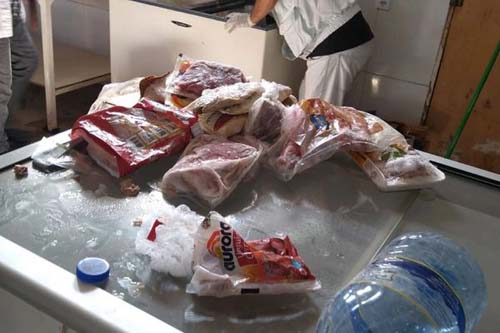 Vigilância Sanitária apreende mais de mil quilos de carnes, queijos e presunto fora da validade em Maceió
