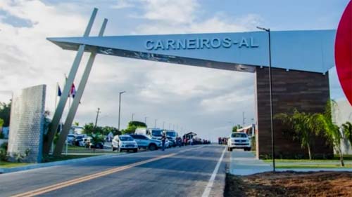 Autoridades jurídicas solicitam melhorias habitacionais para comunidade cigana em Carneiros