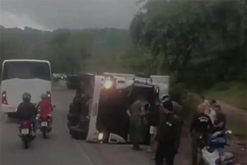 Acidente na Ladeira do Catolé causa lentidão no trânsito em Maceió