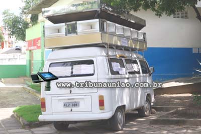 Kombi a serviço de coligação politica é apreendida pela Justiça Eleitoral em União