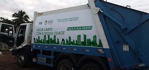 Garis cruzam os braços e Prefeitura diz lamentar postura de empresa