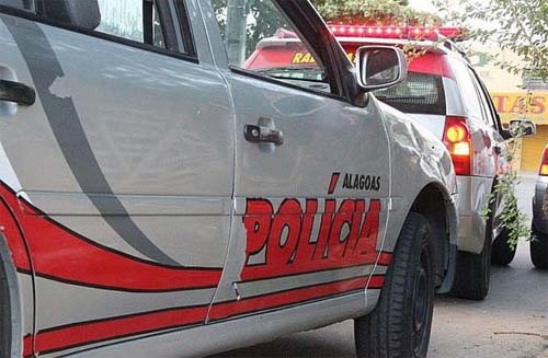 Dupla suspeita de arrastão em ônibus é presa após perseguição em Maceió