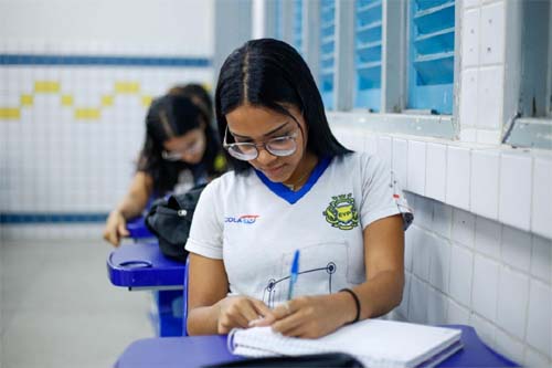 Cartão Escola 10 - Seduc leva serviço de atendimento para o Sertão