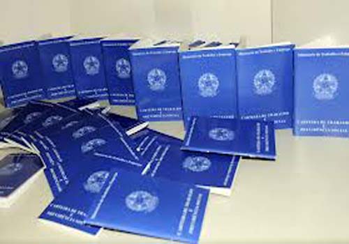 Veja 583 vagas para estágios e concursos públicos com salário até R$ 8.300 