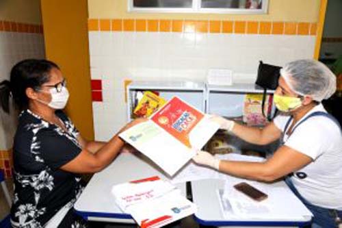 Prefeitura de Marechal inicia entrega de apostilas para alunos da rede municipal