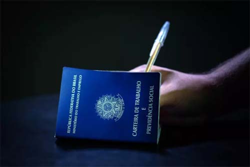 Governo Lula autoriza mais de 14 mil vagas em concursos públicos