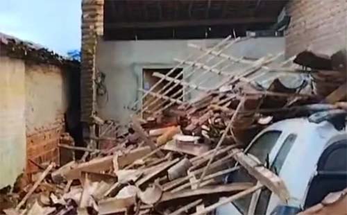 Casa desaba em Craíbas e assusta os moradores