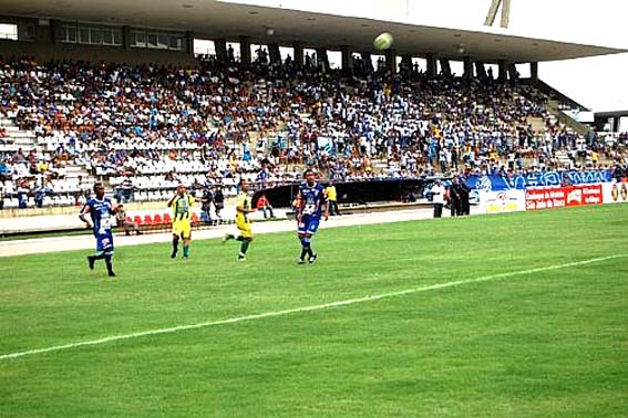 CSA quebra jejum e vence Ipanema por 5 a 3