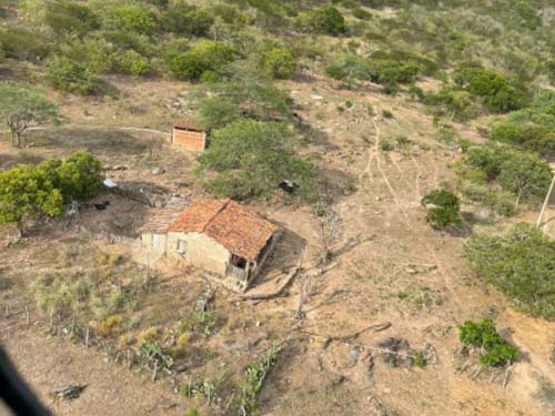 Polícia Militar resgata idoso e filho que ficaram reféns de criminosos no interior de AL