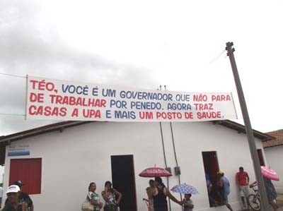 Período eleitoral faz com que prefeito e governador entreguem obras inacabadas em Penedo 