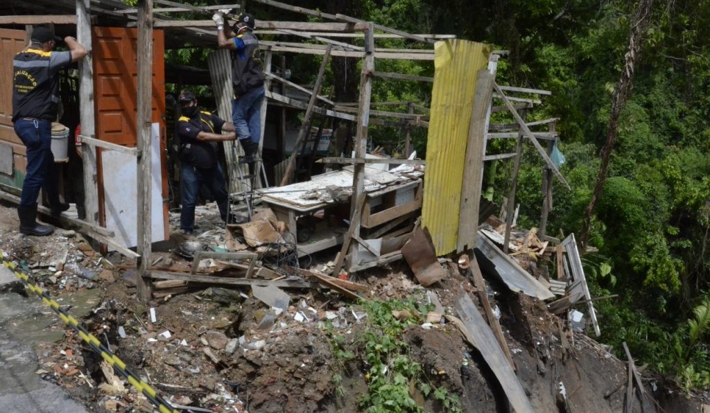 Chuvas em Maceió: com risco de desabar, 21 residências são desocupadas no Tabuleiro dos Martins