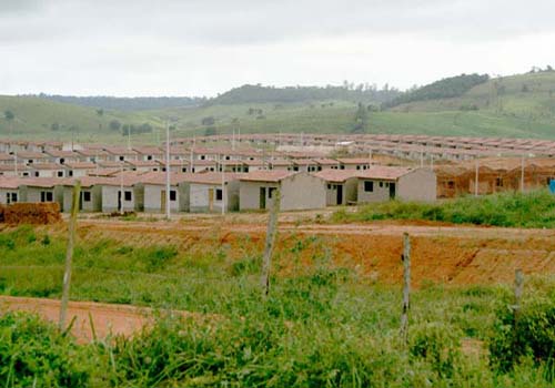 Vice Governador promete para dezembro conclusão das casas dos desabrigados de 2010, em Santana do Mundaú 