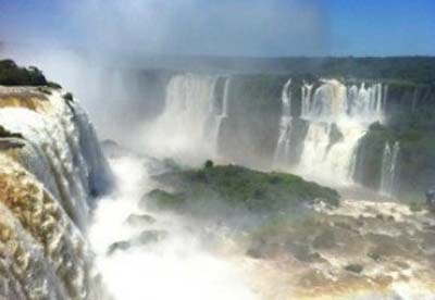 Cataratas do Iguaçu é consagrada uma das sete maravilhas da natureza