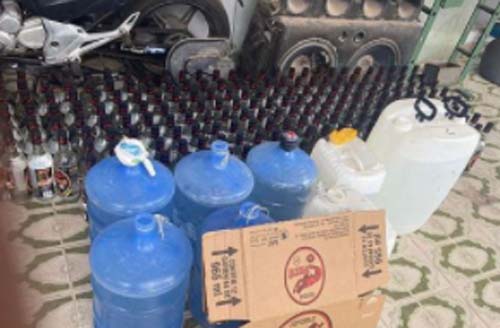 Polícia Militar apreende 200 litros de cachaça falsificada em Arapiraca
