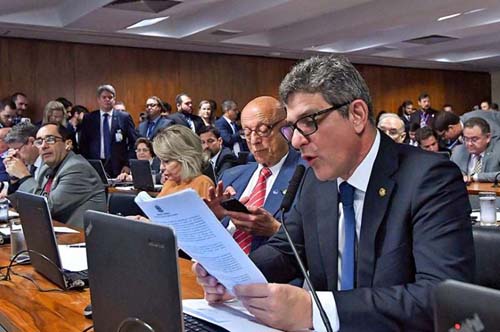 CCJ do Senado recomenda arquivamento da CPI da Lava Toga