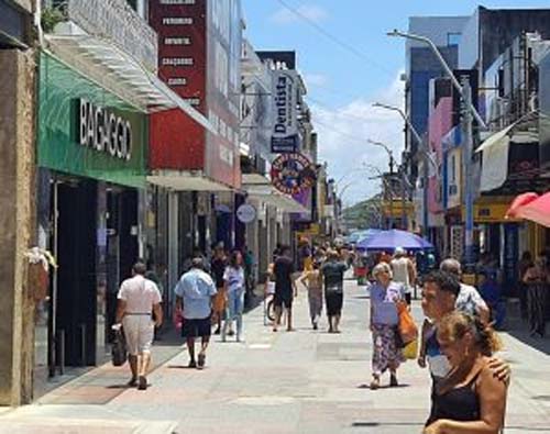 Maceió supera média nacional com crescimento moderado do consumo no 1º trimestre de 2025