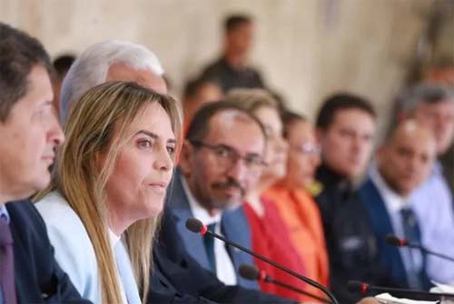 Carnaval no DF teve 17 esfaqueados, mas foi menos violento, diz Celina