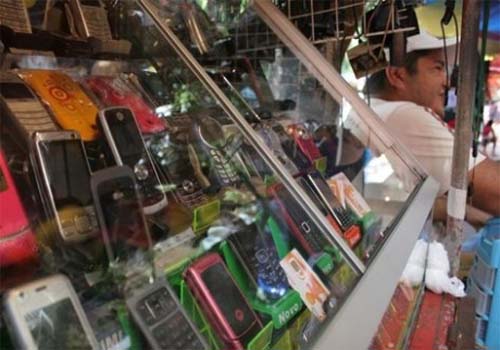 Anatel dá prazo de um ano para operadoras bloquearem celulares piratas 