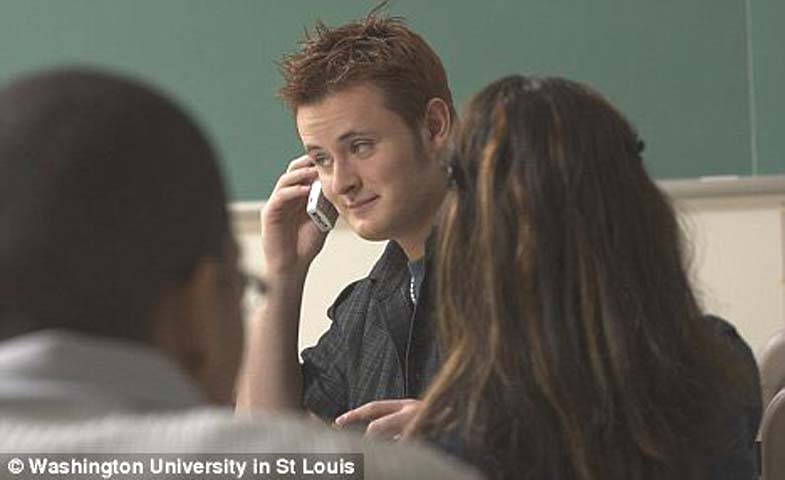 Toques de celulares podem deixar as pessoas mais estúpidas