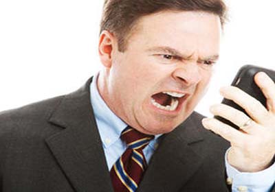 Brasileiro é o povo mais insatisfeito com celular no mundo, aponta relatório