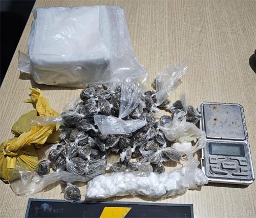 PM apreende arma, drogas e recupera celulares roubados