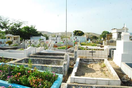 Dia de Finados - Cerca de 75% dos cemitérios públicos do país têm problemas ambientais e sanitários