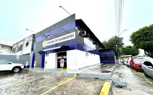 Filho é preso após agredir e trancar mãe com AVC em residência na parte alta de Maceió