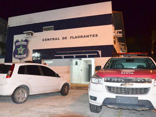 Jovem é preso com revólver e 10kg de maconha no bairro do Canaã, em Maceió