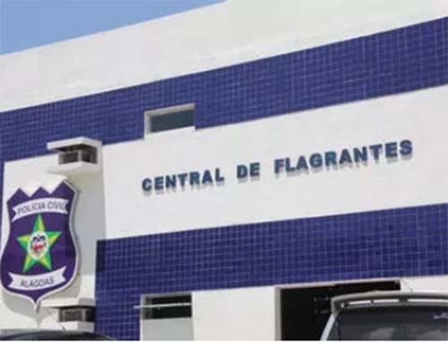 Caminhoneiro é preso após ser flagrado furtando carga no Pontal da Barra