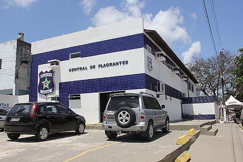 Homem é preso após tentar enforcar companheira enquanto dormia na Barra de Santo Antônio