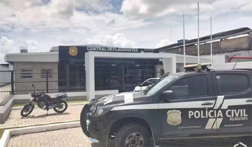 Traficantes trocam tiros com a PM e são presos com armas e drogas em Maceió