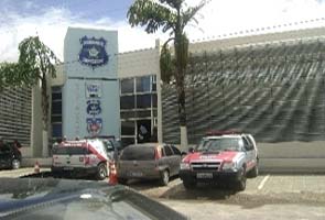 Polícia