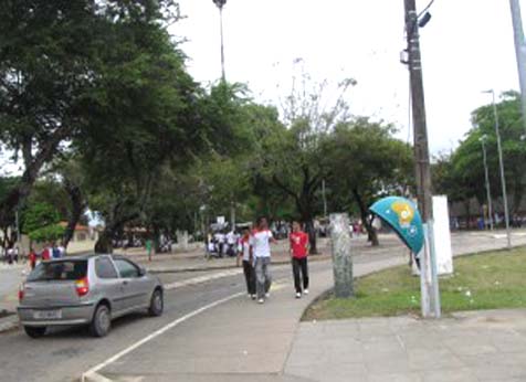 Nova greve dos professores do Estado surpreende estudantes