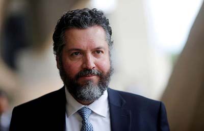 Governo tenta conter crise após demissão na Apex: 