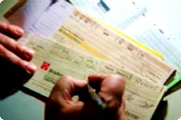 Bancos irão compensar cheque em até dois dias a partir de amanhã