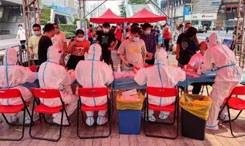 COVID-19: China confina 17 milhões após recorde de casos, o maior em 2 anos