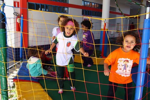 Novo PAC Seleções destina R$ 2,25 bilhões para aquisição de mil ônibus escolares e construção de 500 creches