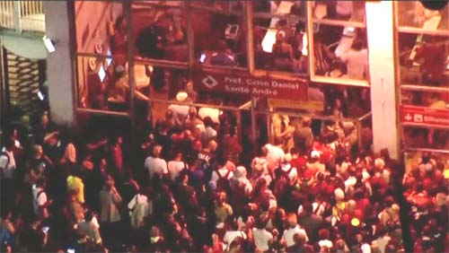 Tempestade inunda região do ABC, paralisa trens e provoca desabamento em Mauá