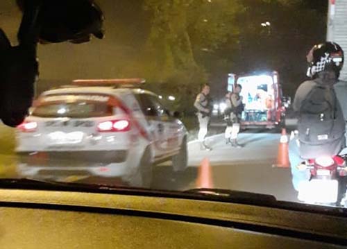 Mulher morre atropelada enquanto discutia com marido na BR 104