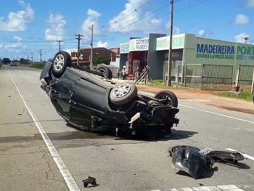 Motorista fica ferido após capotamento na AL-101 Sul