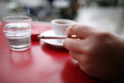 Largar o cigarro aos 30 anos pode garantir mais 10 anos de vida