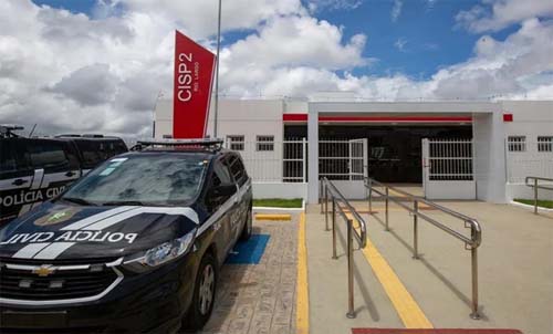 Homem é preso após fazer esposa e filhos de reféns em Rio Largo