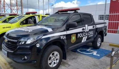 Homem é assassinado dentro de casa, na presença da esposa e dos filhos, em Barra de Santo Antônio