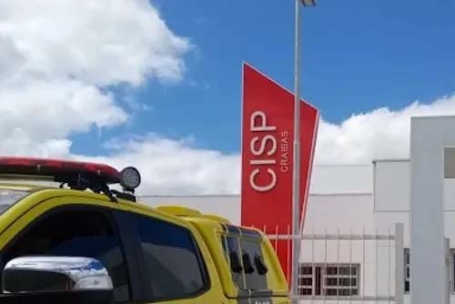 Suspeito de violência doméstica ataca policiais, tenta desarmar comandante e fere militar em Craíbas