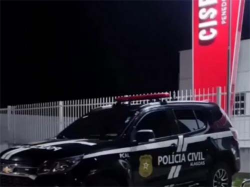 Mulher foragida por 3 anos é capturada pela equipe da Delegacia Regional de Penedo