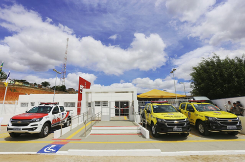 Avó é atingida por pedrada na cabeça ao defender neta das agressões do pai